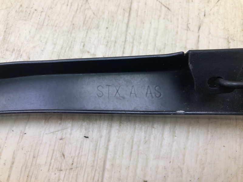 Поводок стеклоочистителя передний правый MDX (YD2) 06-13