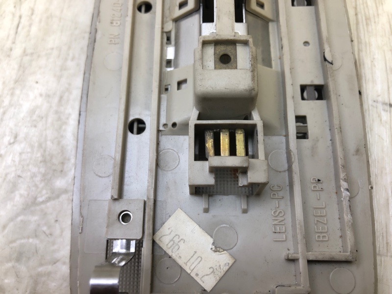 Плафон салона SOLARA 03-09 2003 2.4 2AZFE Плафон салона SOLARA 03-09 2003 2.4 2AZFE