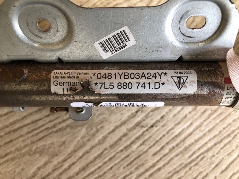 Подушка безопасности (штора) левая CAYENNE 07-10