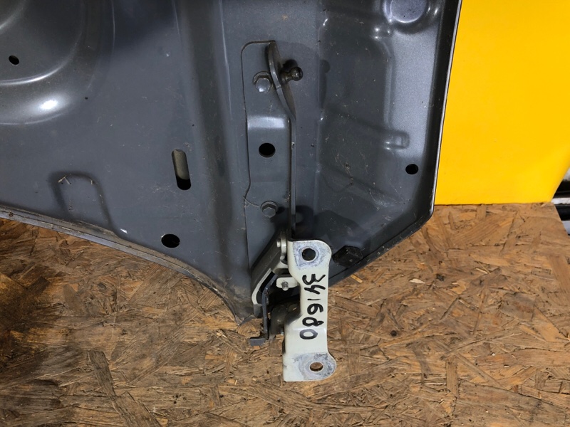 Петля капота левая KIA EV6 21- 66910 CV000 Б/У