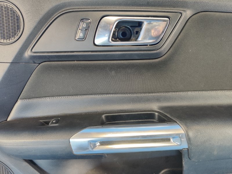 Карта двери передняя правая MUSTANG 15-