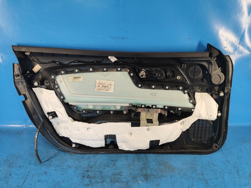 Карта двери передняя правая MUSTANG 15-