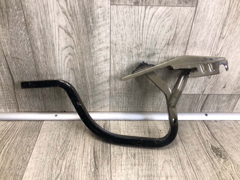 Петля крышки багажника TOYOTA CAMRY 40 06-11 64510-06030 Б/У