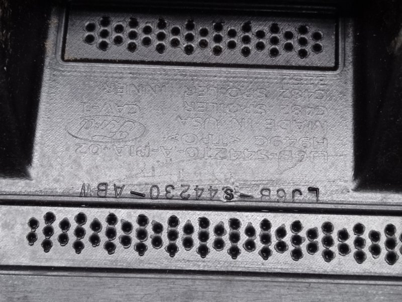 Спойлер крышки багажника ESCAPE 19 - 2020 C15FDOS