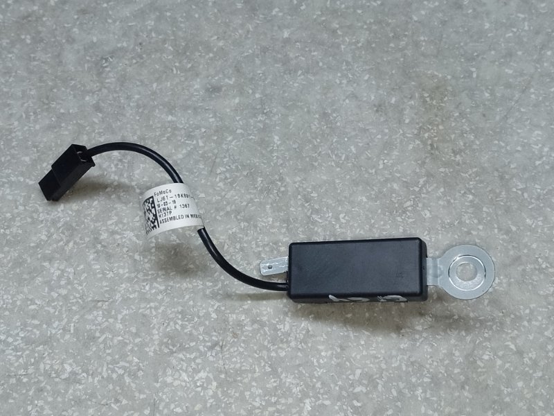 Антенна задняя FORD ESCAPE 19 - 2020 C15FDOS LJ6Z-18K891-XB Б/У