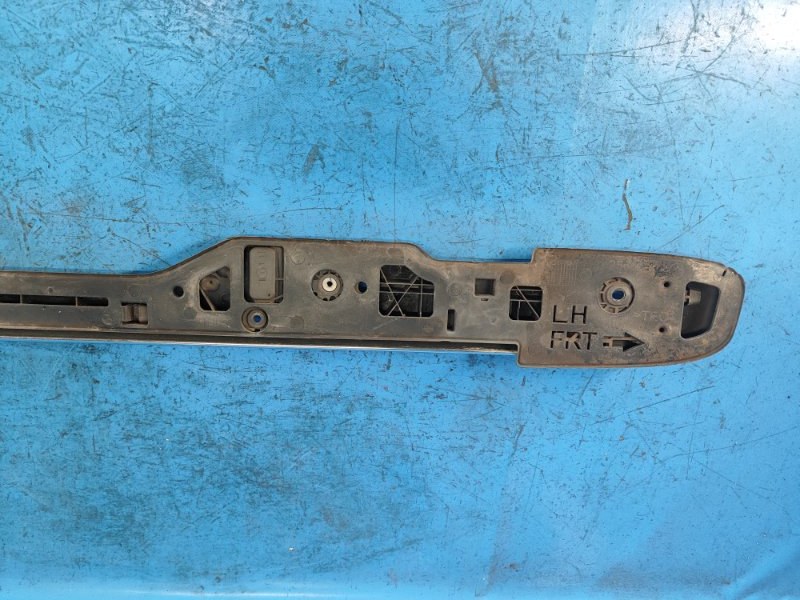 Рейлинги левые GRAND CARAVAN 08- 2013 3.6 ERB