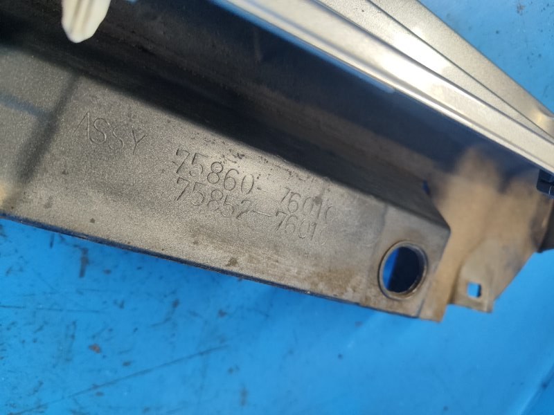 Накладка порога наружная левая CT200 11-17 2012 1.8 2ZRFXE