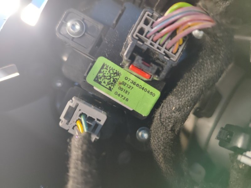 Подлокотник RENEGADE (BU) 14- 2015 2.4 ED6 Подлокотник RENEGADE (BU) 14- 2015 2.4 ED6