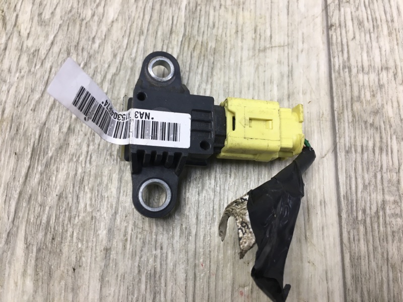 Датчик удара ALTIMA L33 12-18 L33