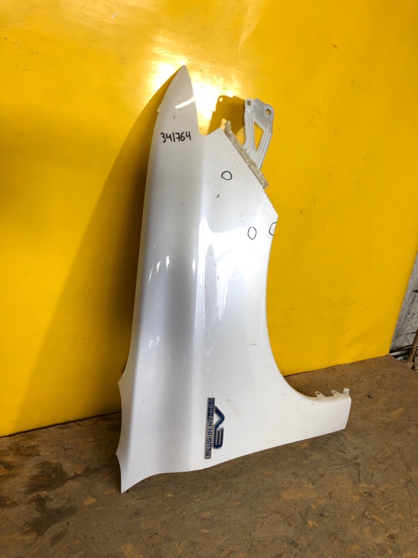 Крыло переднее правое OUTLANDER GF 12- Крыло переднее правое OUTLANDER GF 12-