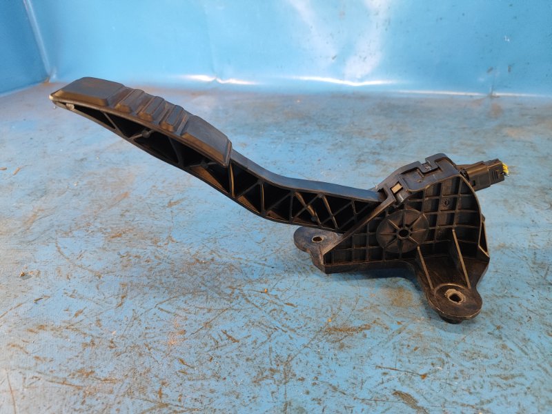 Педаль газа MUSTANG 15- 2.3 C23HD0D