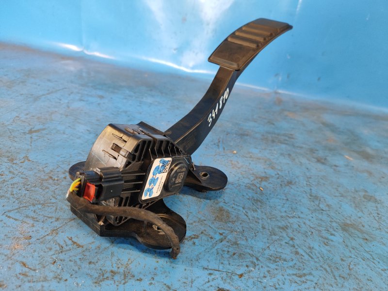 Педаль газа FORD MUSTANG 15- 2.3 C23HD0D