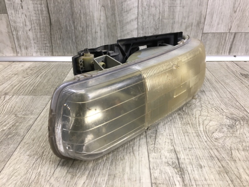 Фара левая SUBURBAN 00-06