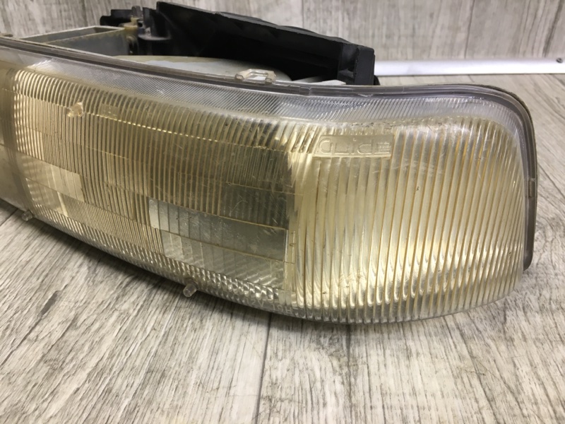 Фара левая SUBURBAN 00-06