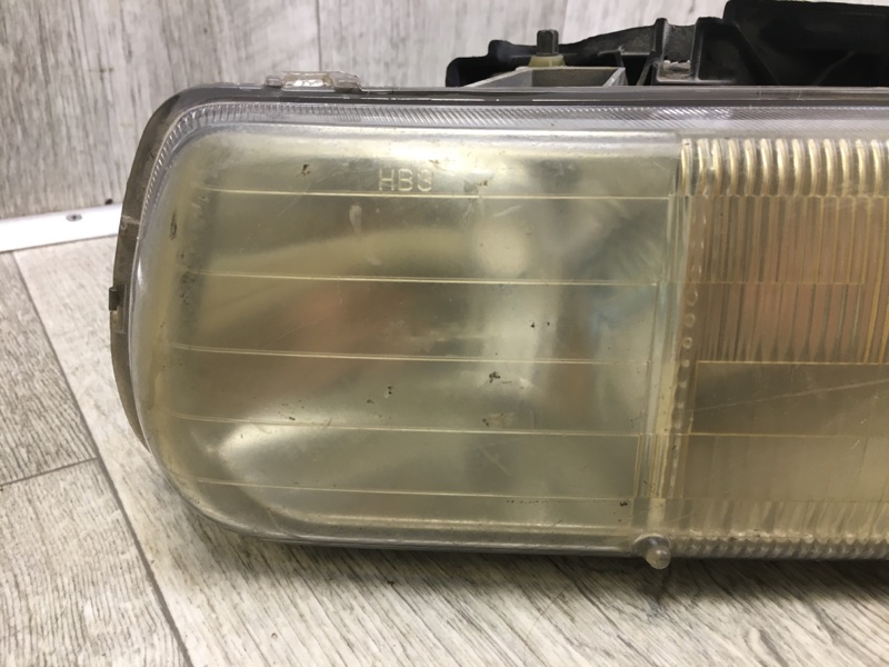 Фара левая SUBURBAN 00-06