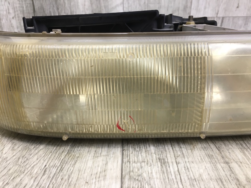 Фара правая SUBURBAN 00-06