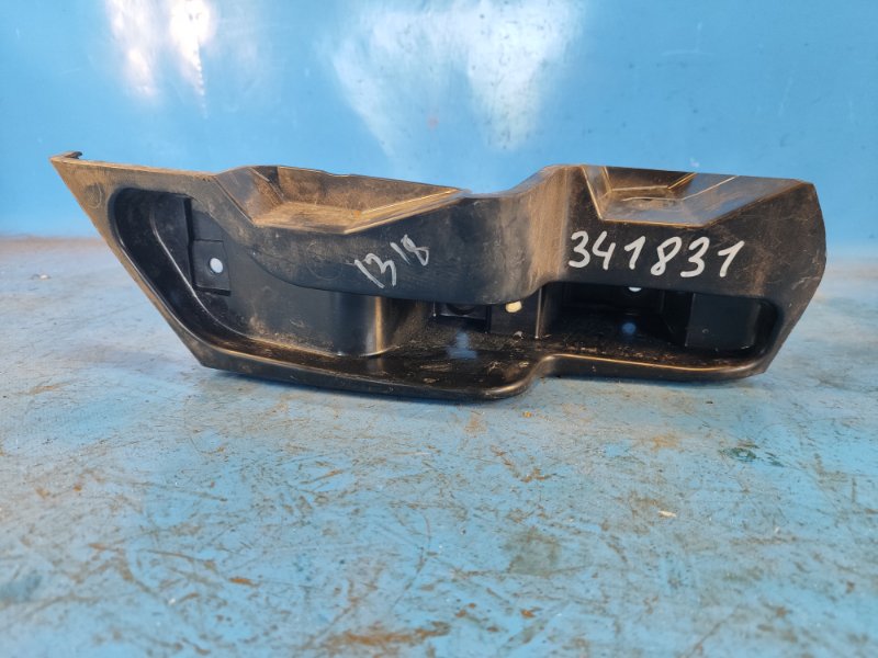 Кронштейн заднего бампера правый FORD FUSION 14- DS73-17E850-AB Б/У