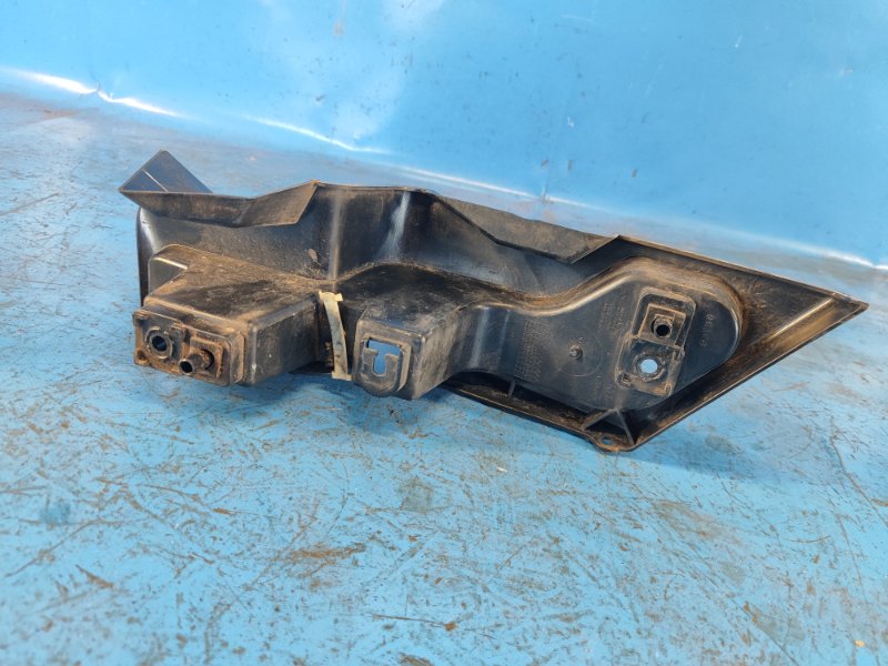 Кронштейн заднего бампера правый FUSION 14-