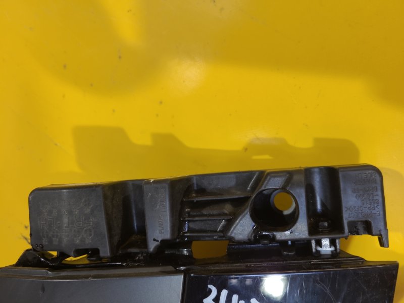 Кронштейн переднего бампера (на крыле) левый HYUNDAI KONA OS 17-23 86513-J9000 Б/У