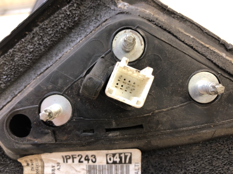 Зеркало правое ALTIMA L32 07-12