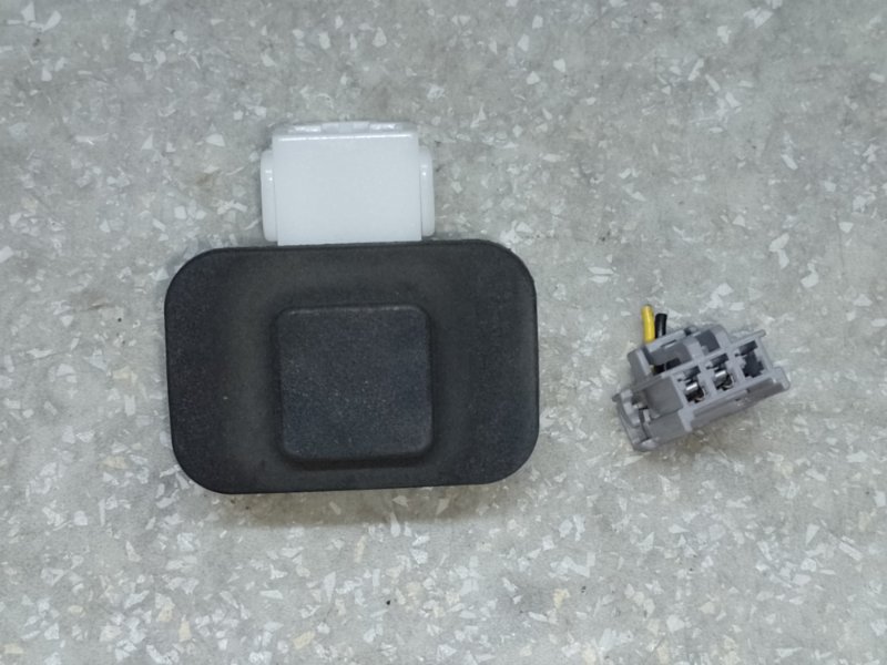 Кнопка открывания багажника наружная ACURA TLX 14-17 2017 2.4 K24W7 74811-TA1-003 Б/У