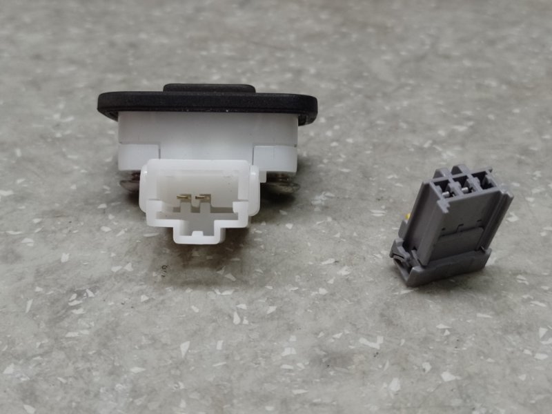 Кнопка открывания багажника наружная ACURA TLX 14-17 2.4 K24W7