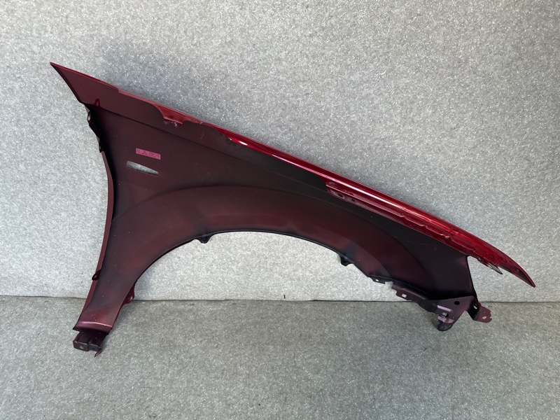 Крыло переднее левое OUTLANDER XL 05-13 2007 3.0 6B31