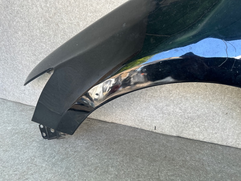 Крыло переднее левое CT200 11-17 2013 1.8 2ZRFXE