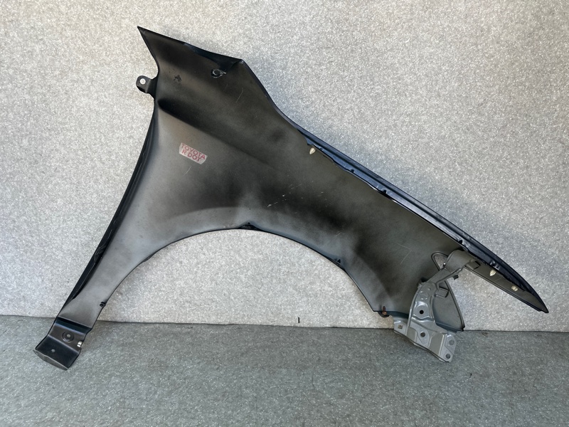 Крыло переднее левое CT200 11-17 2013 1.8 2ZRFXE