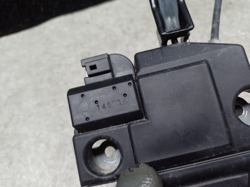 Замок крышки багажника LEGACY BN 14-18 2014 2.5 FB25B