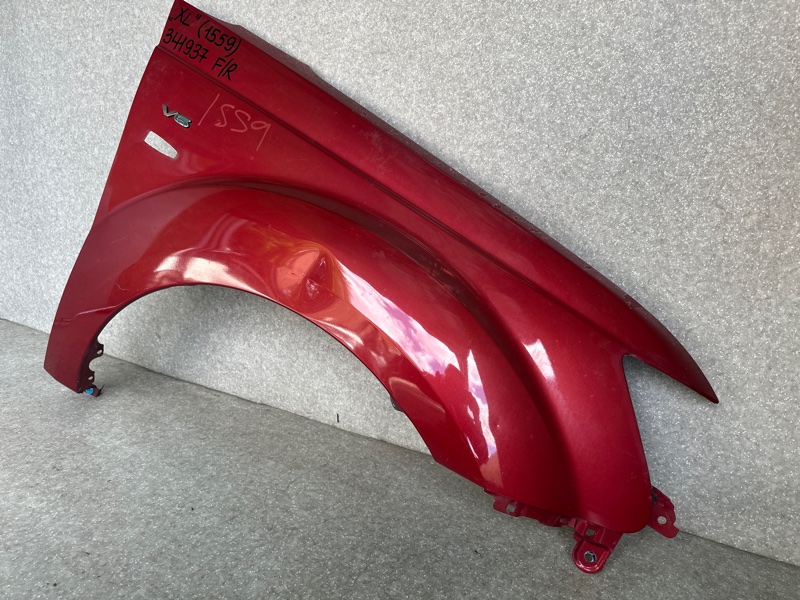 Крыло переднее правое OUTLANDER XL 05-13 2007 3.0 6B31