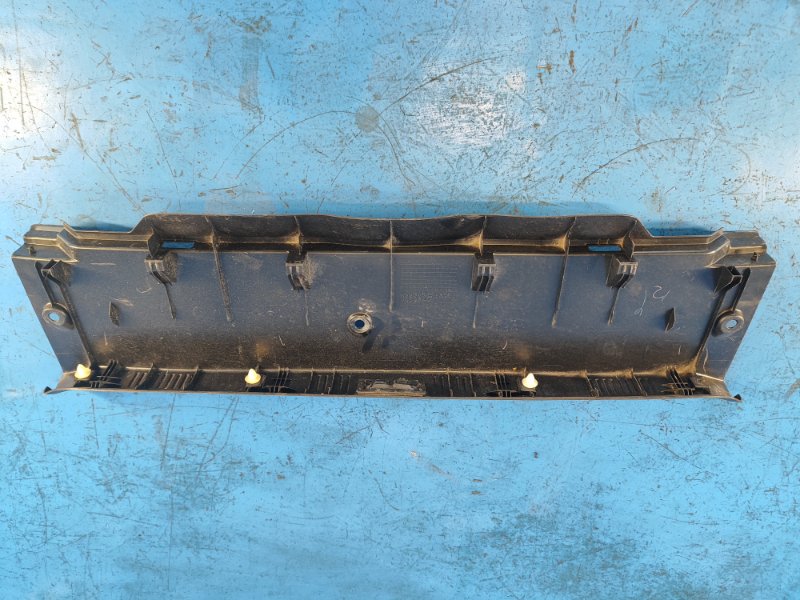 Накладка панели багажника внутренняя LEXUS HS250H (ANF10) 09-12 2.4 2AZFXE