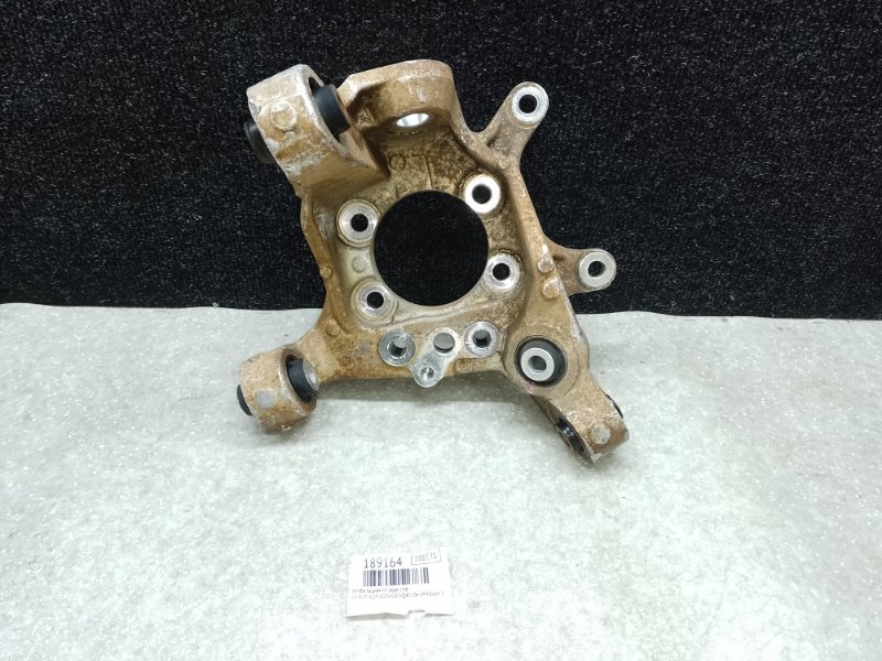 Цапфа задняя левая G25/G35/G37/Q40 06-14 2008 Седан 3.5 VQ35HR