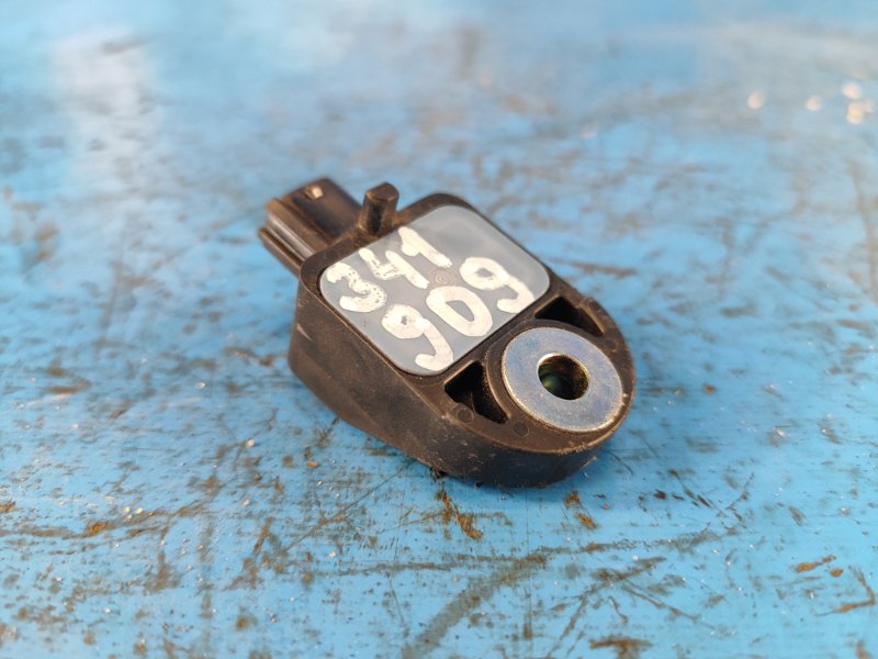 Датчик удара TOYOTA CAMRY 40 06-11 2007 2.4 2AZFXE 8917375010 Б/У