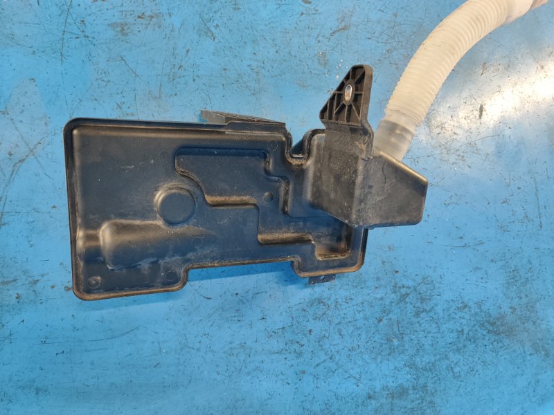 Бачок омывателя TIGUAN 08-17 2017 2.0 CCTA