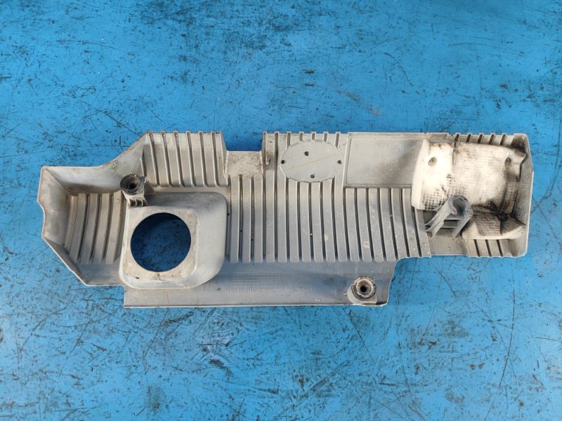 Накладка двигателя декоративная PRIUS - 30 09-17 Накладка двигателя декоративная PRIUS - 30 09-17