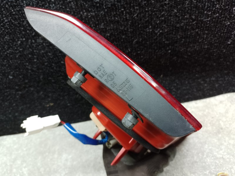 Фонарь внутренний левый ES350 06-12 2006 3.5 2GR-FE