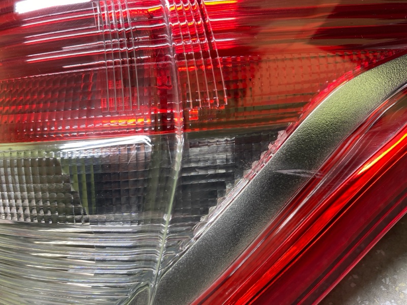 Фонарь наружный правый ESCAPE 12-19 2014 T20HDTX