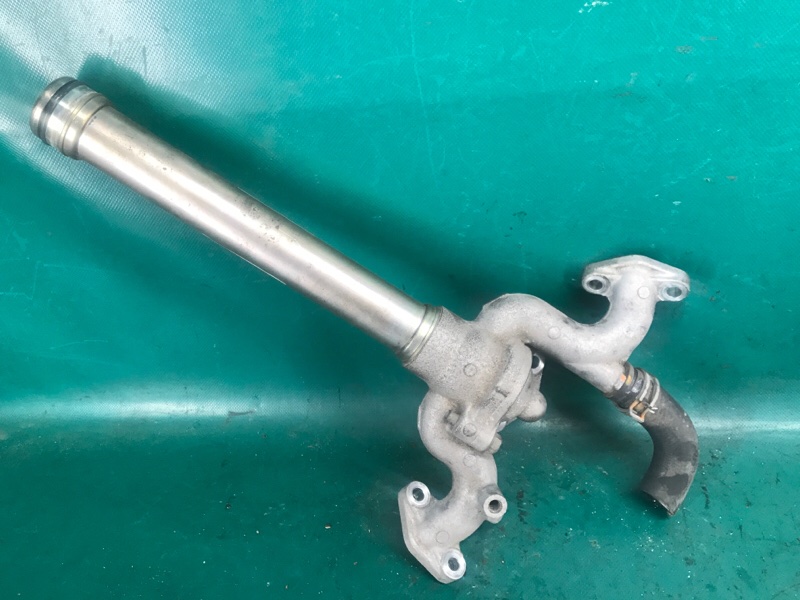 Корпус термостата FX S50 03-08 2003 VK45DE