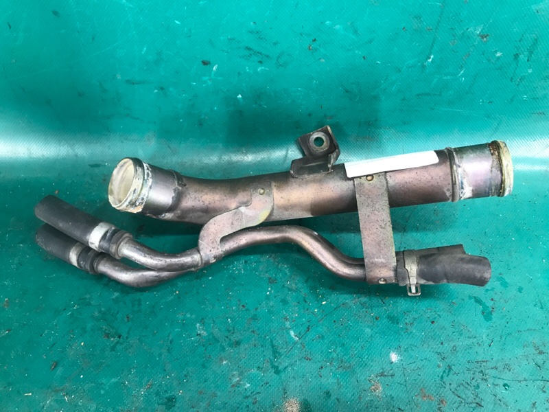 Патрубок системы охлаждения INFINITI FX S50 03-08 VK45DE Патрубок системы охлаждения INFINITI FX S50 03-08 VK45DE