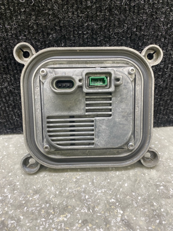 Блок розжига ксенона ESCAPE 12-19 2014 T20HDTX