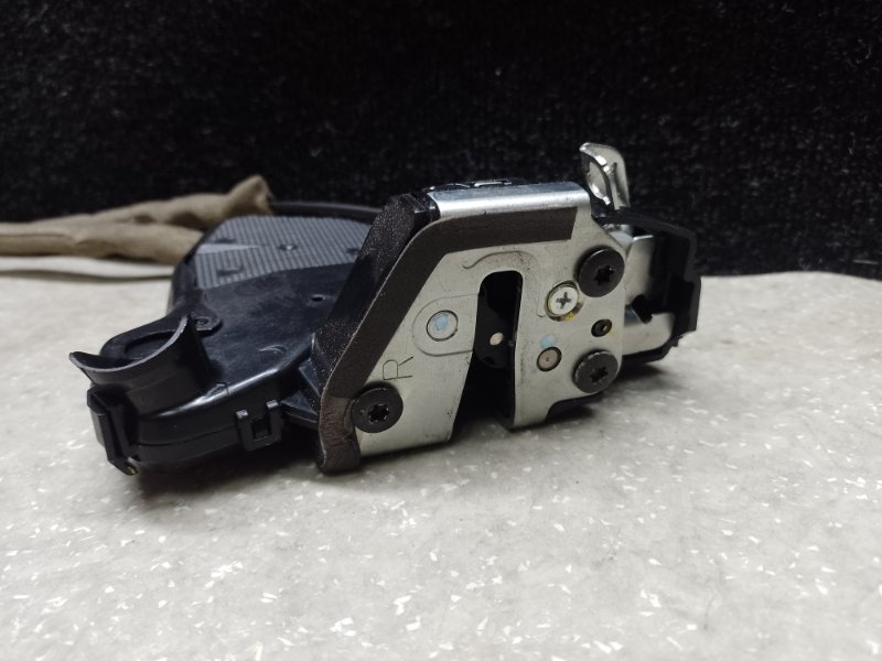 Замок двери передний правый MDX (YD3) 13-21 2016 3.5 J35Y5 Замок двери передний правый MDX (YD3) 13-21 2016 3.5 J35Y5