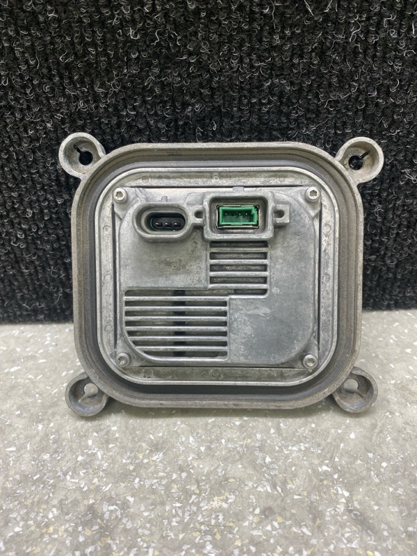 Блок розжига ксенона ESCAPE 12-19 2014 T20HDTX