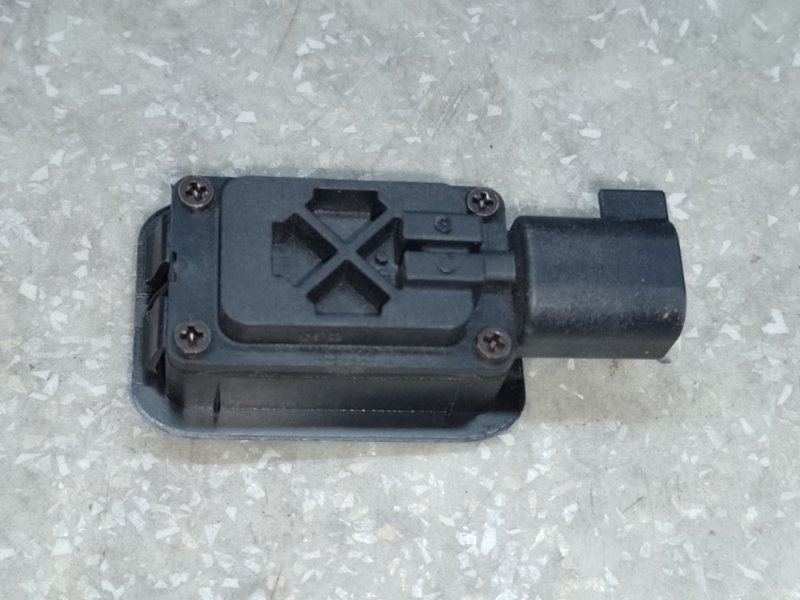 Кнопка закрывания крышки багажника ESCAPE 12-19 2014 T20HDTX