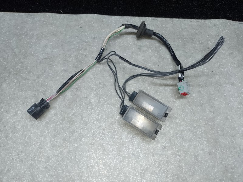 Подсветка номера FORD ESCAPE 12-19 2014 T20HDTX BB5Z-13550-A Б/У