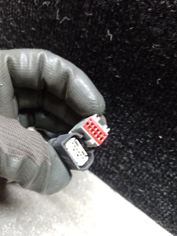 Подсветка номера FORD ESCAPE 12-19 T20HDTX