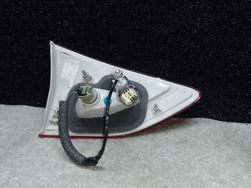 Фонарь внутренний правый ESCAPE 12-19 2014 T20HDTX