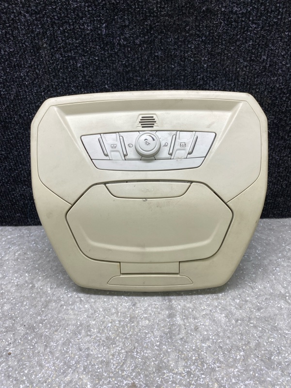 Плафон салона FORD ESCAPE 12-19 2014 T20HDTX CJ5Z-78519A70-DA Б/У