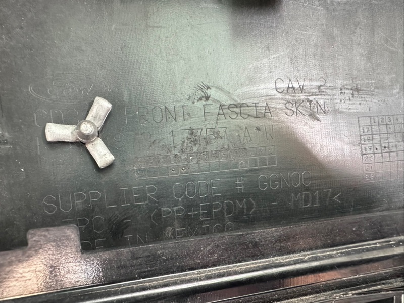 Бампер передний FUSION 14- 2019 C20EDEF