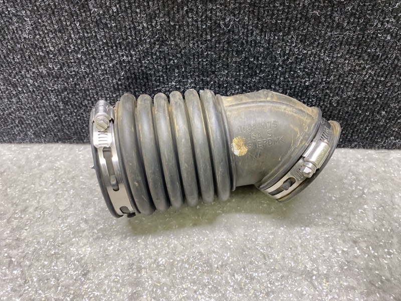 Патрубок воздушного фильтра FORD ESCAPE 12-19 2014 T20HDTX CV6Z-9B659-J Б/У